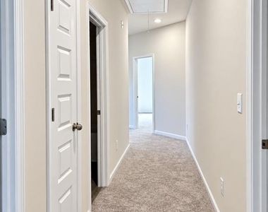 265 Dupont Drive - Photo Thumbnail 8