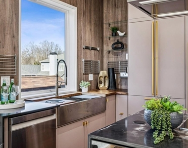 204 South Avenue Se - Photo Thumbnail 15