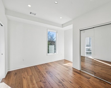 204 South Avenue Se - Photo Thumbnail 26
