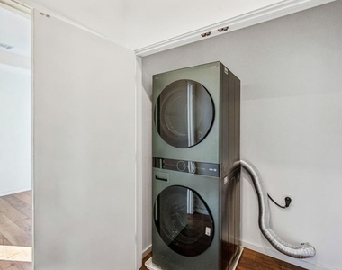 204 South Avenue Se - Photo Thumbnail 27