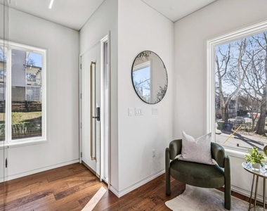 204 South Avenue Se - Photo Thumbnail 9