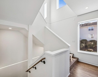204 South Avenue Se - Photo Thumbnail 28