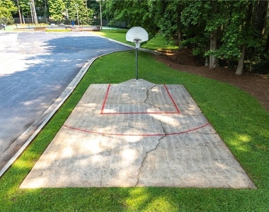 1428 Brookcliff Drive - Photo Thumbnail 38
