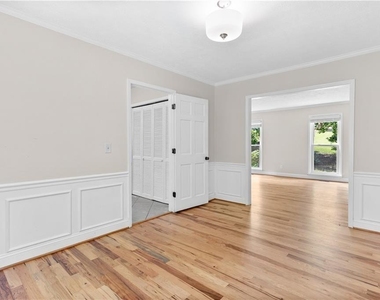 1428 Brookcliff Drive - Photo Thumbnail 20