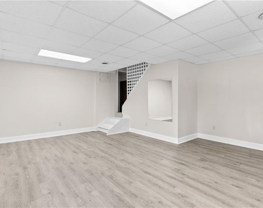 1428 Brookcliff Drive - Photo Thumbnail 32