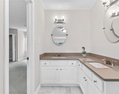 1428 Brookcliff Drive - Photo Thumbnail 25