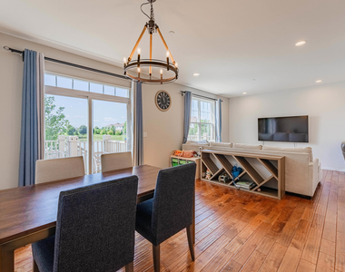 2832 Henley Lane - Photo Thumbnail 7