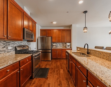 2832 Henley Lane - Photo Thumbnail 3