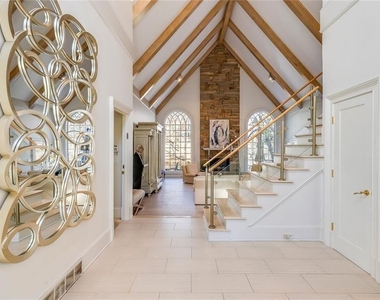 325 Riverhall Court - Photo Thumbnail 5