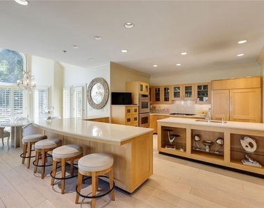 325 Riverhall Court - Photo Thumbnail 18
