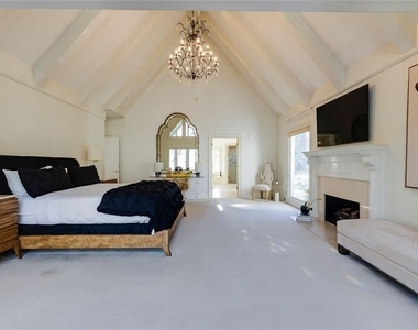 325 Riverhall Court - Photo Thumbnail 30