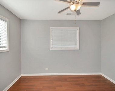8600 169th Street - Photo Thumbnail 8