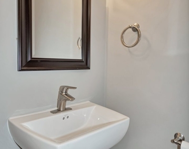 8600 169th Street - Photo Thumbnail 12