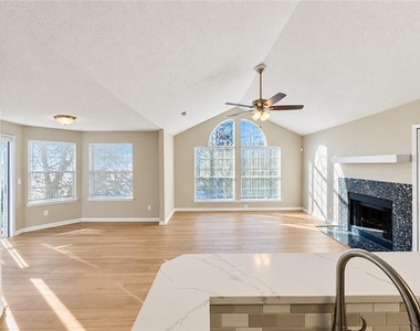 1107 Sandy Lane Drive - Photo Thumbnail 10