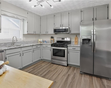 2562 Kennesaw Springs Court - Photo Thumbnail 13