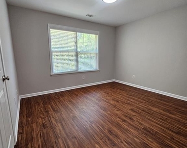 3352 Castleberry Village Circle - Photo Thumbnail 19