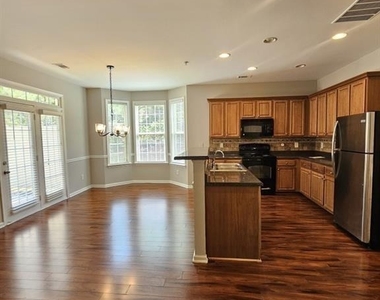 3352 Castleberry Village Circle - Photo Thumbnail 5