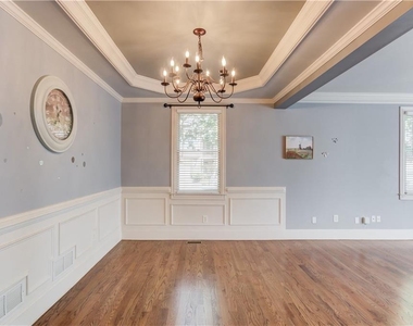 5885 Vista Brook Drive - Photo Thumbnail 8