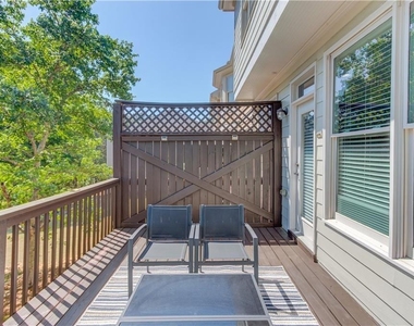 5885 Vista Brook Drive - Photo Thumbnail 34