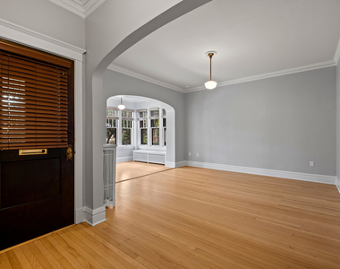 1335 W Thorndale Avenue - Photo Thumbnail 1