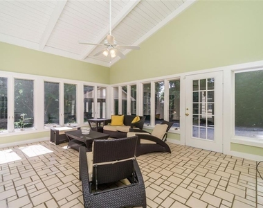 565 River Chase Point - Photo Thumbnail 9