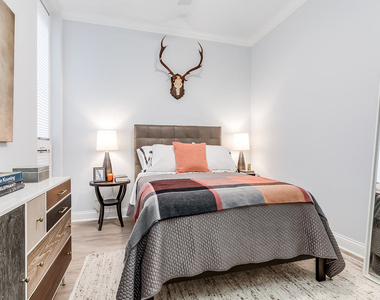 7652 Madison Street - Photo Thumbnail 17