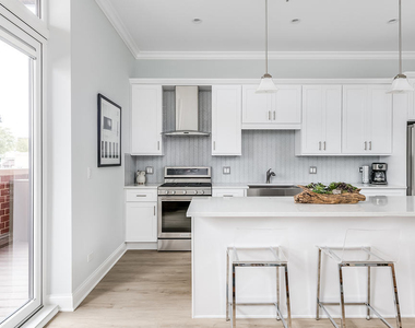 7652 Madison Street - Photo Thumbnail 4