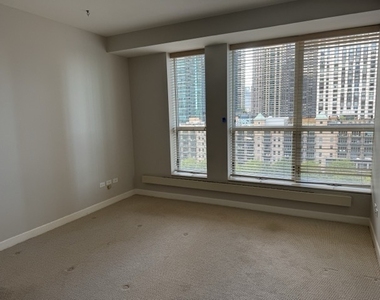 445 E North Water Street - Photo Thumbnail 8