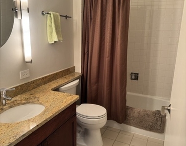 445 E North Water Street - Photo Thumbnail 9