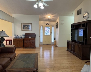 1590 Westfield Court - Photo Thumbnail 2