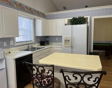 1590 Westfield Court - Photo Thumbnail 5