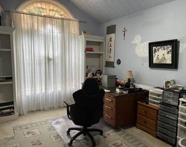 1590 Westfield Court - Photo Thumbnail 11