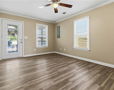 732 Garibaldi Street Sw - Photo Thumbnail 7