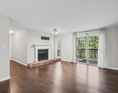 2901 Lenox Road Ne - Photo Thumbnail 7