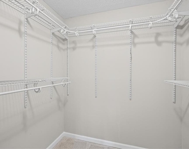 2901 Lenox Road Ne - Photo Thumbnail 24