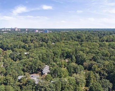 2901 Lenox Road Ne - Photo Thumbnail 36