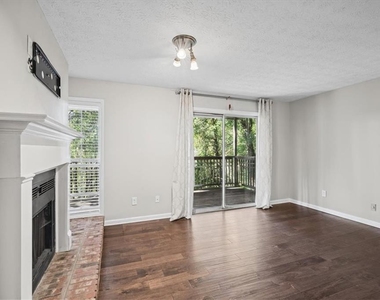 2901 Lenox Road Ne - Photo Thumbnail 6