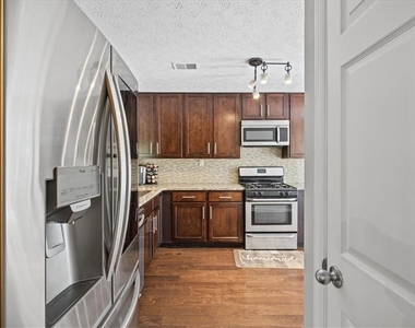 2901 Lenox Road Ne - Photo Thumbnail 10