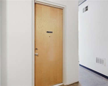 123 Luckie Street Nw - Photo Thumbnail 2