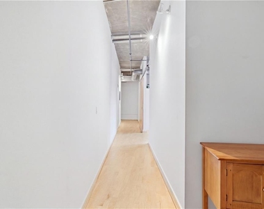 123 Luckie Street Nw - Photo Thumbnail 4