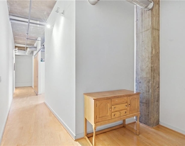 123 Luckie Street Nw - Photo Thumbnail 3