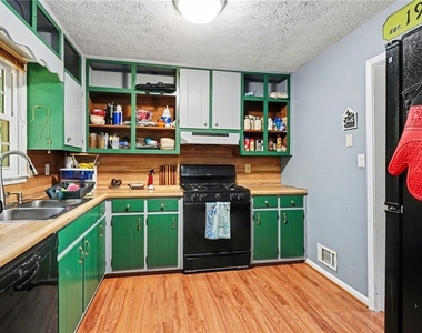 3574 Broxton Lane - Photo Thumbnail 10