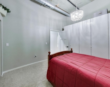 6 S Laflin Street - Photo Thumbnail 22