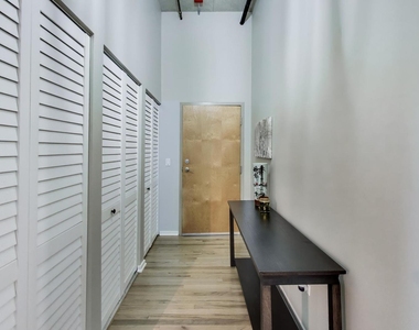 6 S Laflin Street - Photo Thumbnail 6