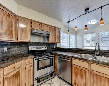 2691 Garland Way - Photo Thumbnail 16