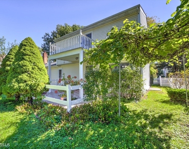 10 Mayflower Road - Photo Thumbnail 64