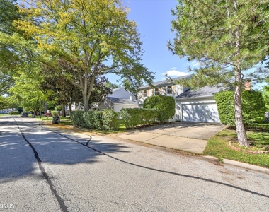 10 Mayflower Road - Photo Thumbnail 59