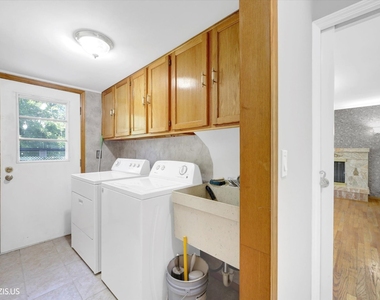 10 Mayflower Road - Photo Thumbnail 33
