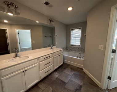 238 Alday Lane - Photo Thumbnail 7