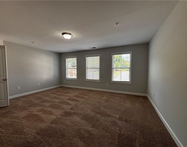 238 Alday Lane - Photo Thumbnail 5